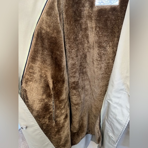 London fog Trench Coat - Picture 8 of 9